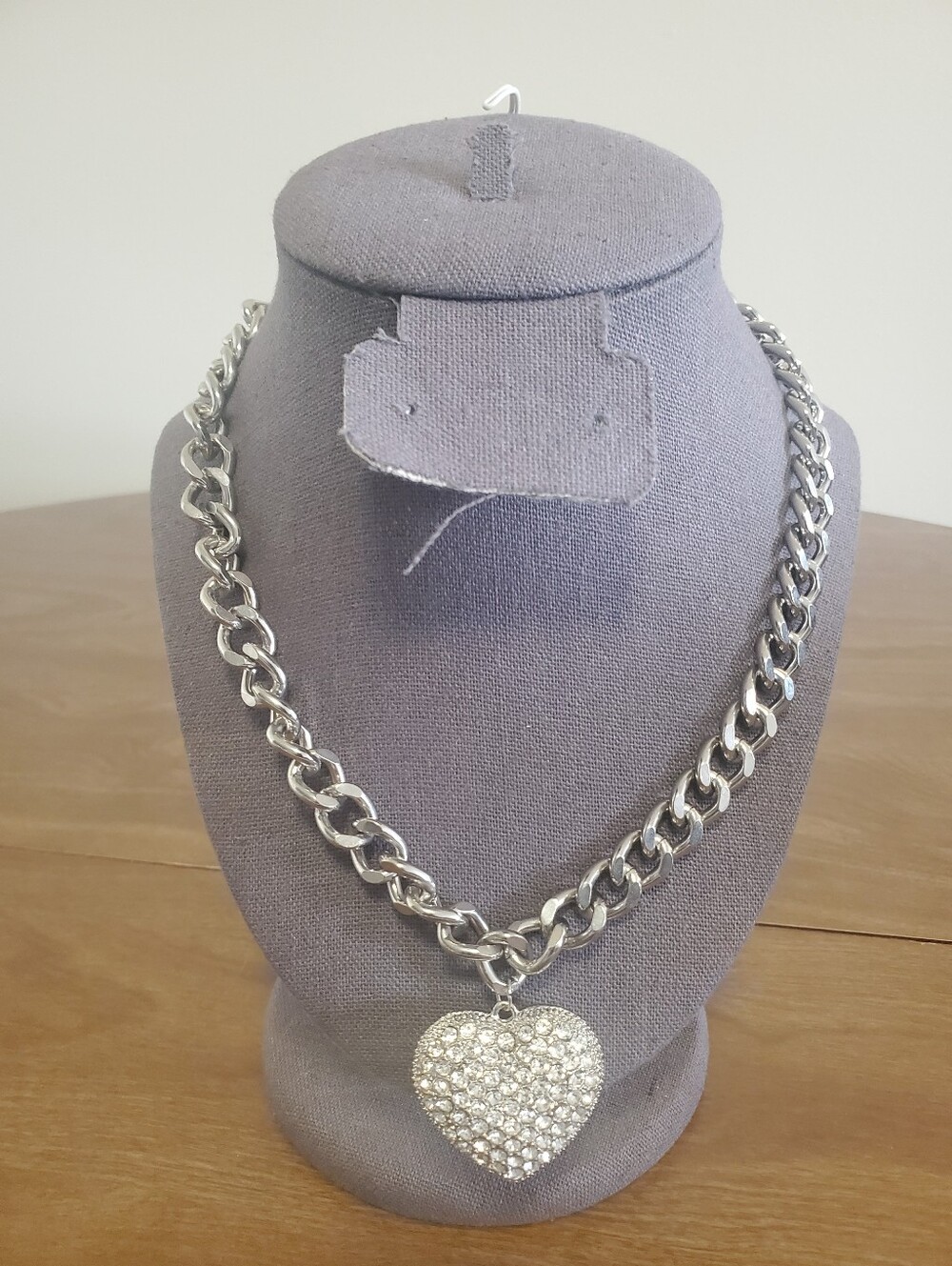 Women's fashion Chunky Necklace /Earrings set